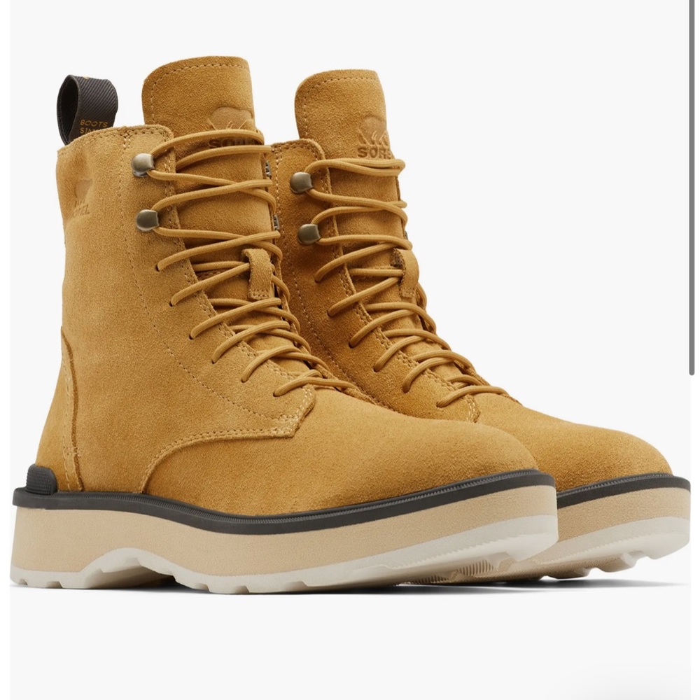 New In Box Sorel Hi Line Platform Combat Boot Woman’s 9.5